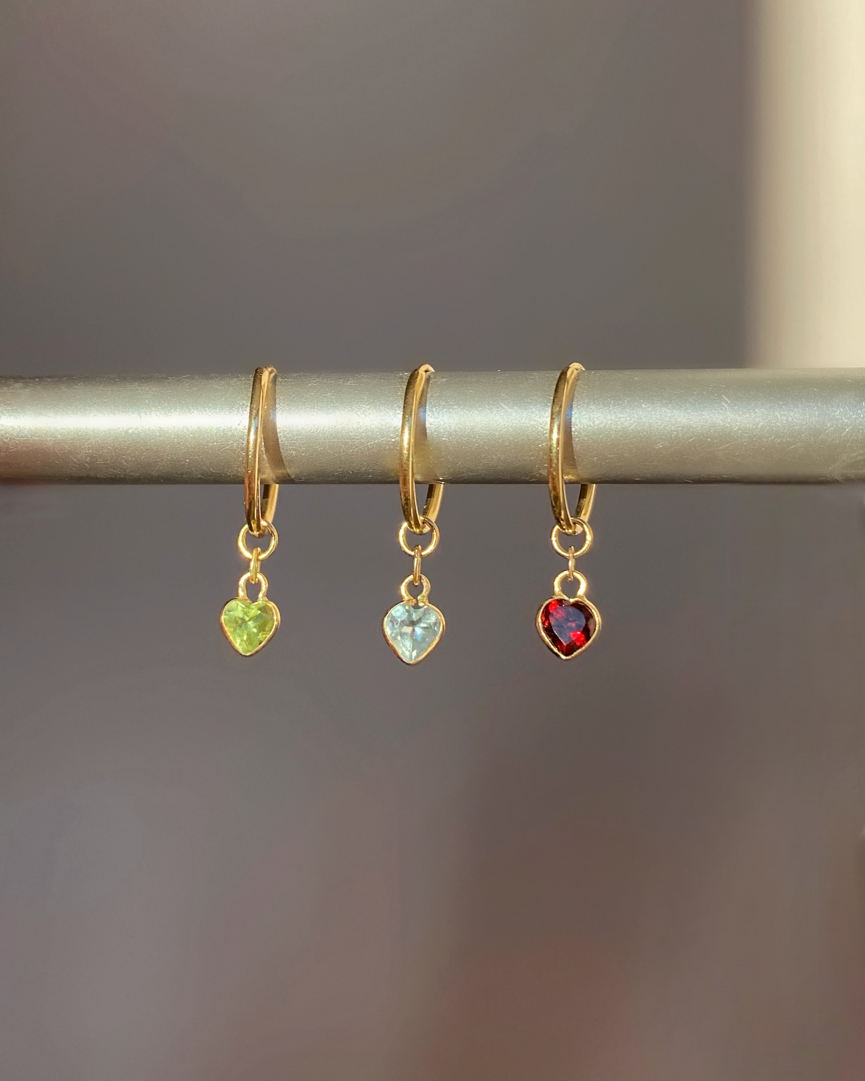 ❥ 14K Gold Gemstone Heart Hoop